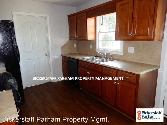 Building Photo - 3 br, 2 bath House - 822 Lee Road 213
