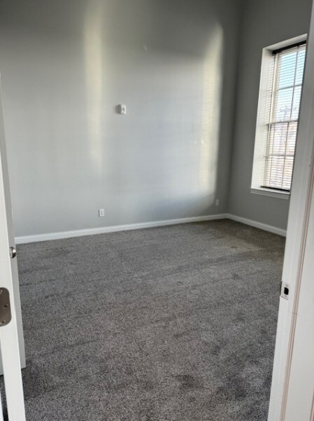 Building Photo - 508 Brady St