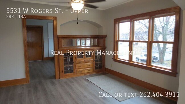 Foto del edificio - 5531 W Rogers St