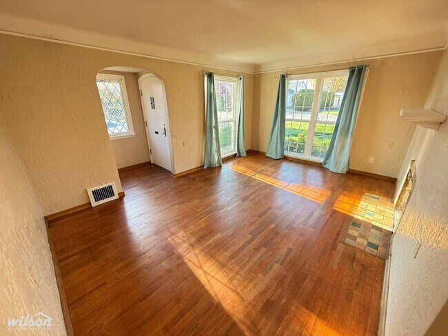 Foto del edificio - 3401 W Yakima Ave