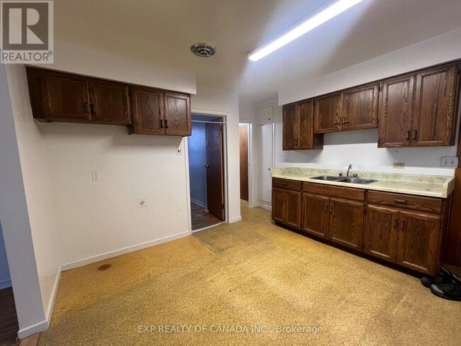 Building Photo - 82 Dwyer Ave