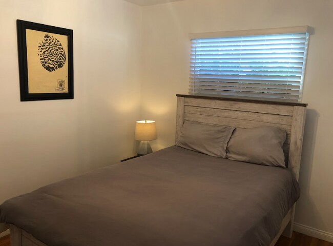 Foto del edificio - 12429 Chandler Blvd