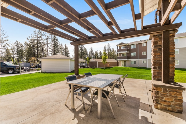 Building Photo - Blue Point Apartments - 121