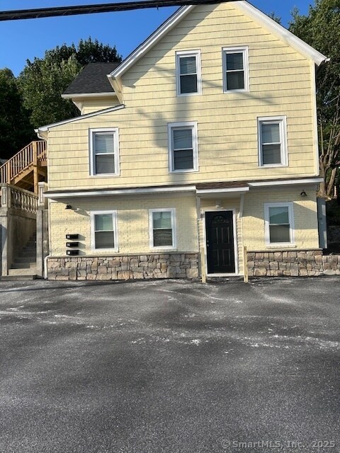 Primary Photo - 154 New Haven Ave