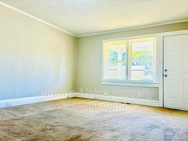 Foto del edificio - 1011 Horton Ave