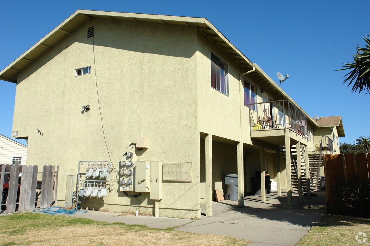 Building Photo - 1041 Mohar St