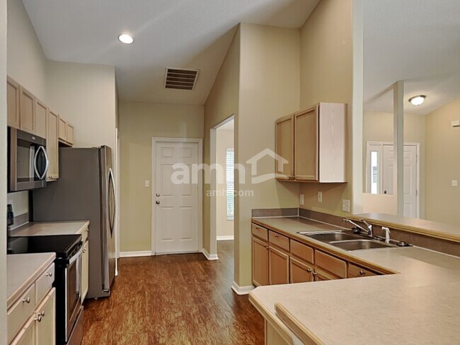 Building Photo - 15901 Mercott Court