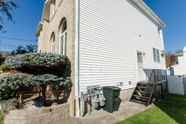 Foto del edificio - 599 Wilson Ave