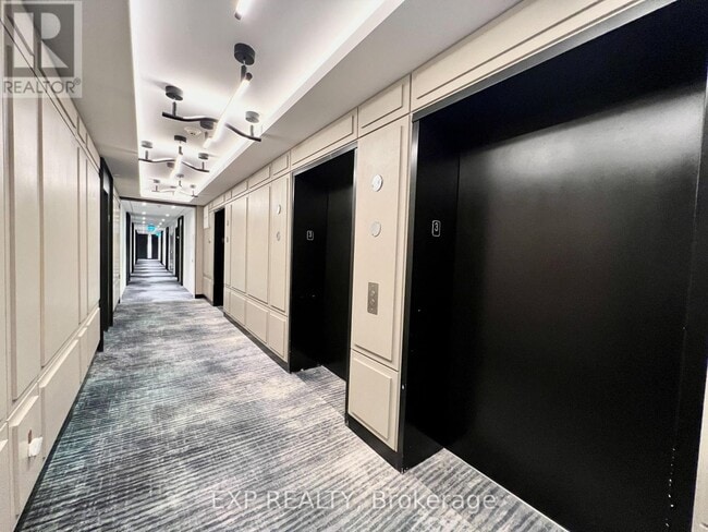 Building Photo - 3200 William Coltson Ave