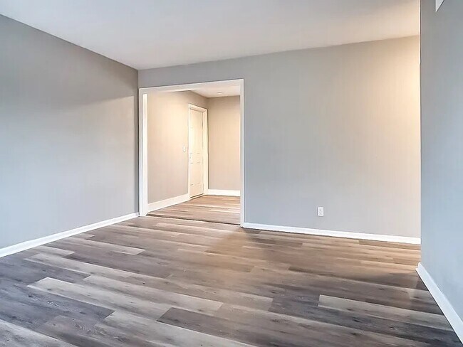 Foto del edificio - 5210 N Johnstown Ave