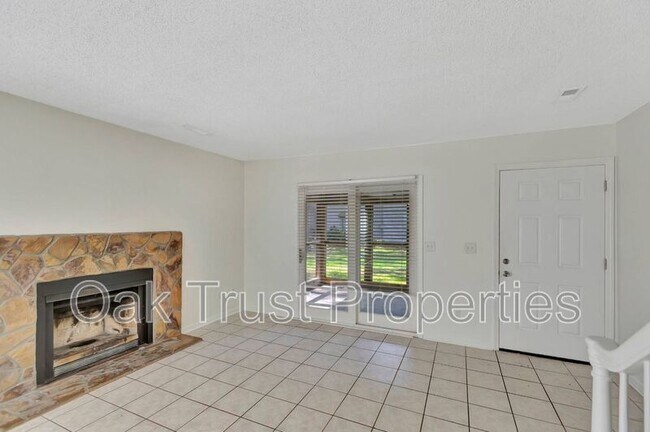 Foto del edificio - 4407 Great Oak Dr