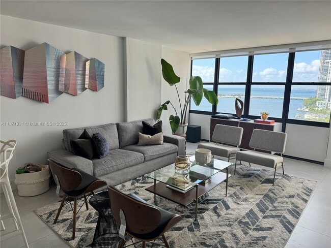 Foto del edificio - 1865 Brickell Ave