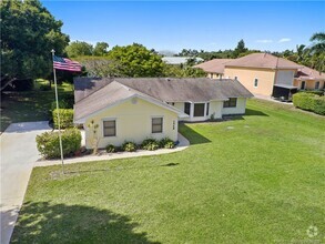 Building Photo - 2468 N W Everglades Blvd