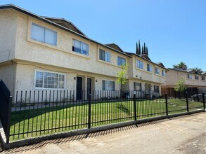 Building Photo - 5711 Fairfax Rd