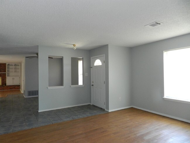 Building Photo - 7810 Morrocco Dr NW