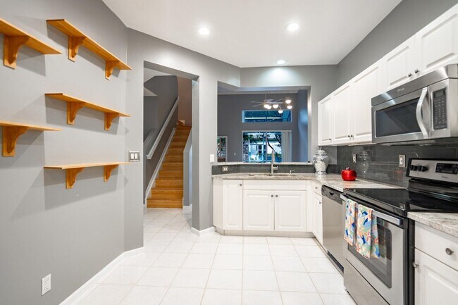 Foto del edificio - 5661 NW 125th Ave