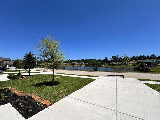 Foto del edificio - 6119 White Spruce Dr