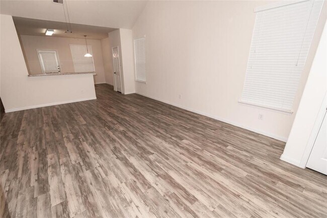 Foto del edificio - 12402 Gemma Ln