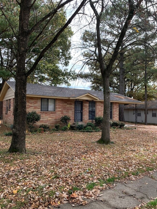 Building Photo - 1202 Oakdale St