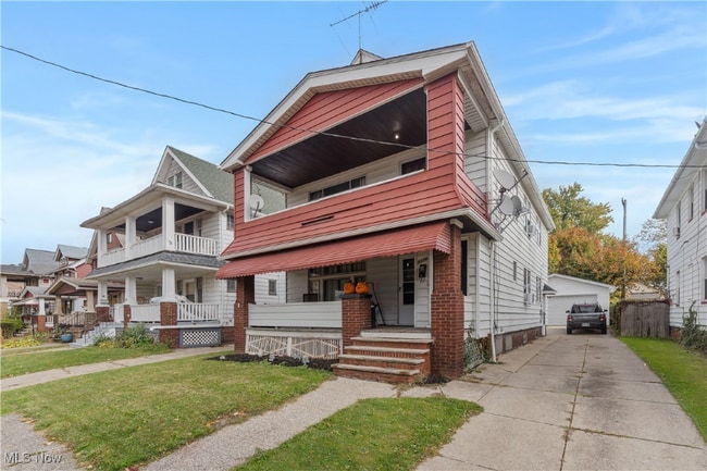 Foto del edificio - 3179 W 111th St