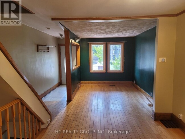 Building Photo - 116 Holborne Ave