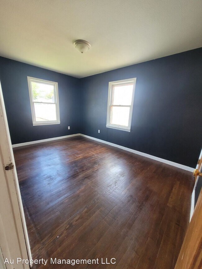 Building Photo - 2 br, 1 bath House - 604 NW 6TH AVENUE