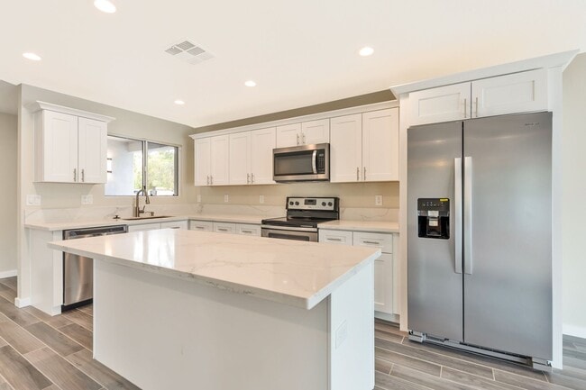 Building Photo - Remodeled home in amazing ASU neighborhood