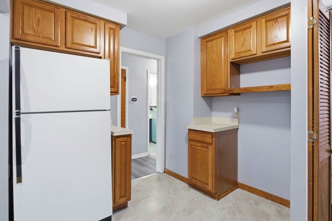 Building Photo - Charming Single-Family Home in Desirable Allen Park Neighborhood