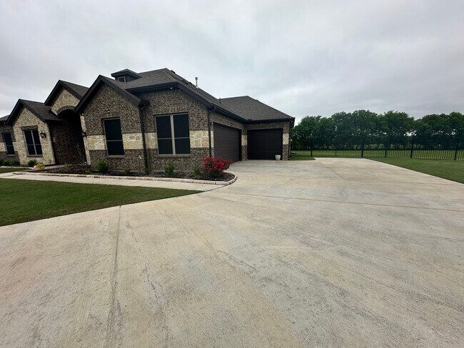 Building Photo - 6504 Theale Ct