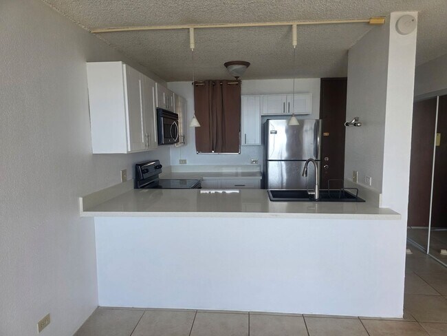 Building Photo - CONVENIENTLY LOCATED 1 BEDROOM / 1 BATH APARTMENT AVAILABLE NOW!
