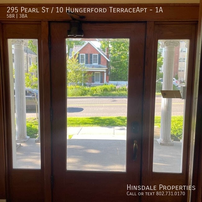 Photo - 295 Pearl St / 10 Hungerford TerraceApt-1A
