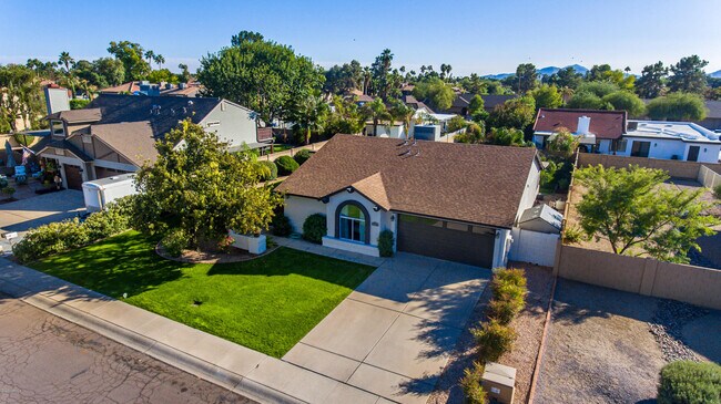 Foto del edificio - 5367 E Kelton Ln