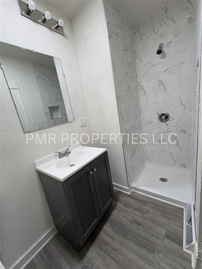 Building Photo - 1801-1803 Mitchell Ave