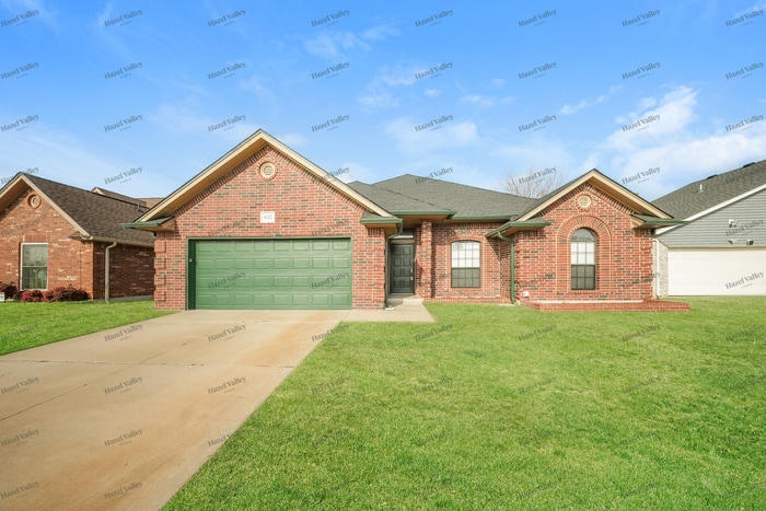 Photo - 633 SW 151st St (Oklahoma City, OK)