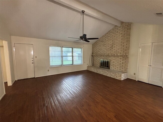 Foto del edificio - 12614 Campos Dr