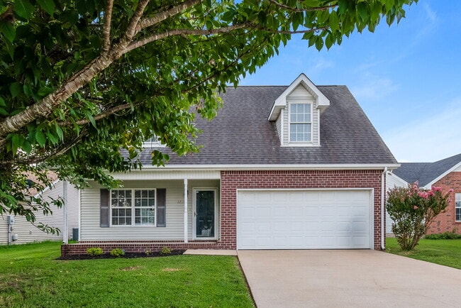 Building Photo - 1611 St Andrews Dr