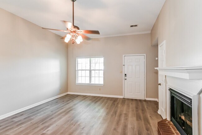 Foto del edificio - 6205 Liberty Estates Dr