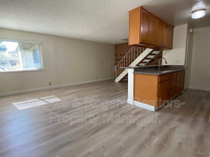 Building Photo - 852 Wyman Way