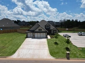 Building Photo - 8800 Tyrion Dr