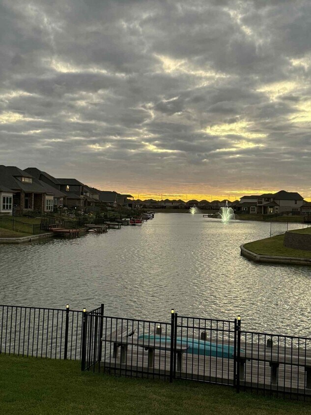 Primary Photo - 3723 Lake Varano Cir