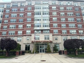Building Photo - 300 Mamaroneck Ave