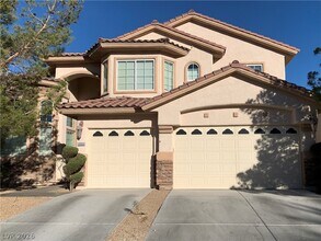 Building Photo - 10660 Lago Cantini St