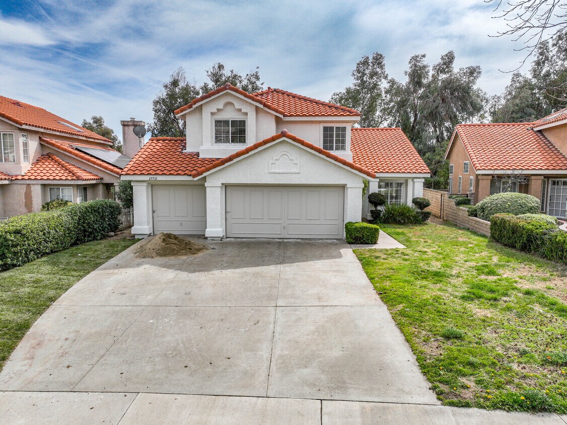 27712 Rainier Rd, Castaic, CA 91384 House Rental in Castaic, CA