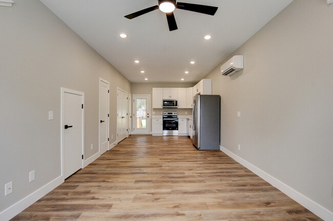 Building Photo - 230 3rd St