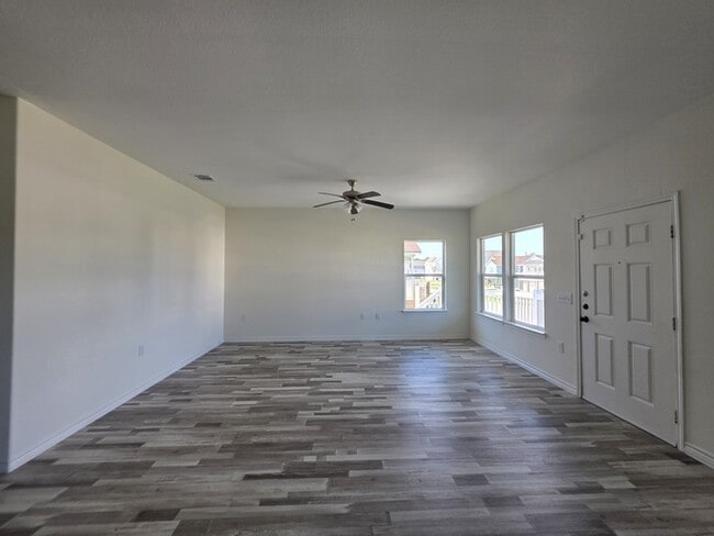Building Photo - COMING SOON-PRE LEASING FOR MID SEPT OR OCT MOVE IN 4/2/2-Mardi Gras Floorplan
