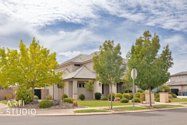 Foto del edificio - Gorgeous 5 bed 4 bath furnished home in Li...