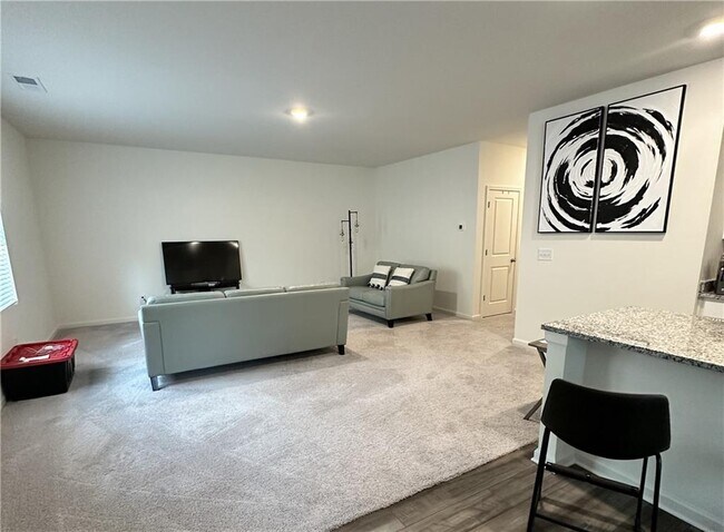 Foto del edificio - 7353 Cranleigh St