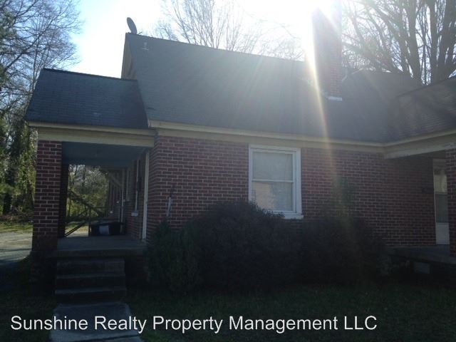 Primary Photo - 112 S Ireland St