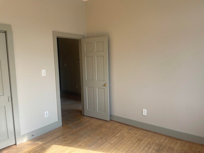 Foto del edificio - 408 Central St