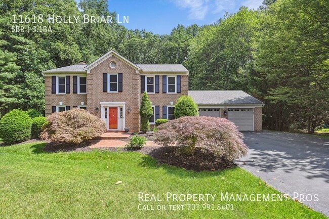 Building Photo - Stunning, Spacious Home- Backs to Parkland!